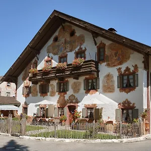 Maison d'hôtes Zum Kirchenbauer, Oberammergau